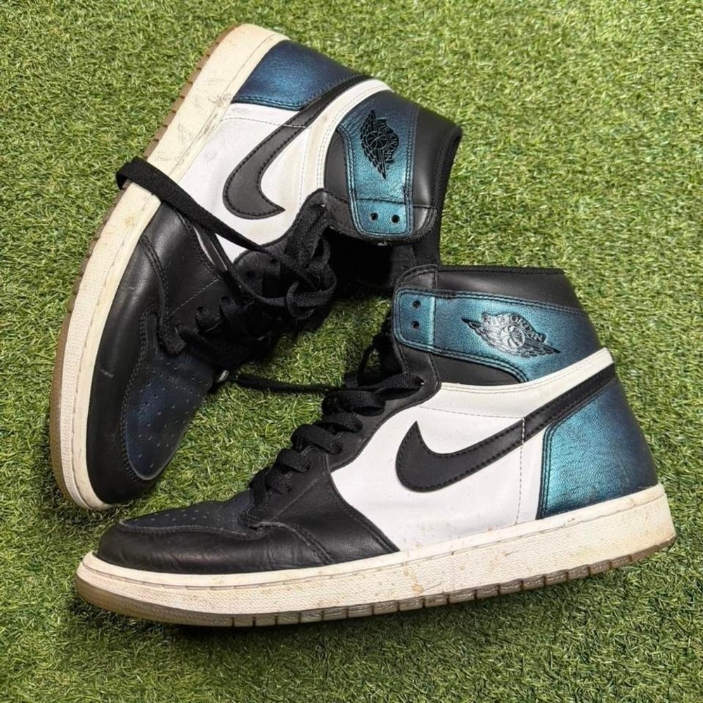 Jordan 1 high top trainers #sneakers #basketball‎